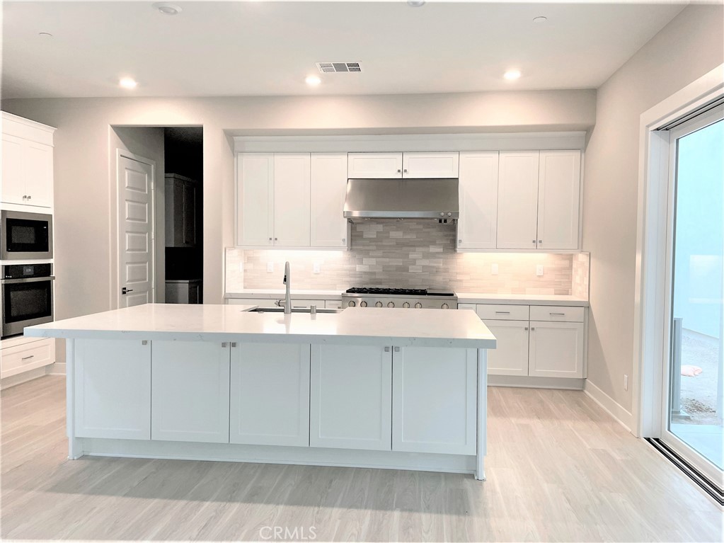 116 Scale Irvine, CA 92618 - Photo 11 of 38