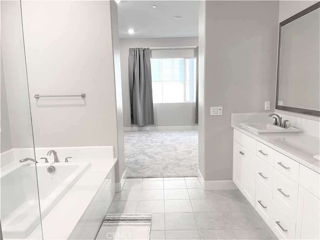 116 Scale Irvine, CA 92618 - Photo 21 of 38