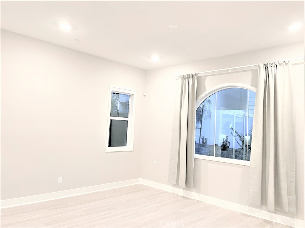 116 Scale Irvine, CA 92618 - Photo 10 of 38