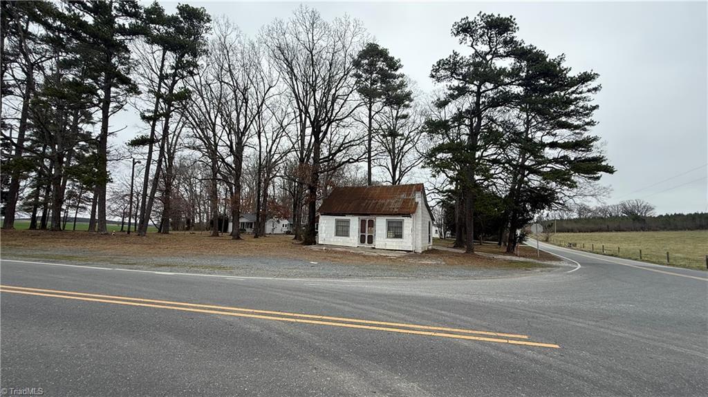 9902 High Pine Church Road Denton, NC 27239 - Photo 2 of 47