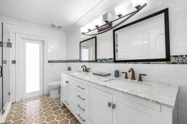 $3,758,895 | 7425 Northeast Bay Cove Court, Boca Raton, FL 33487