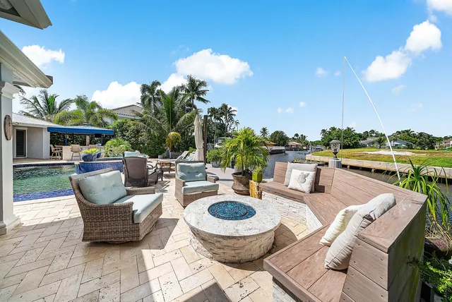 $3,758,895 | 7425 Northeast Bay Cove Court, Boca Raton, FL 33487