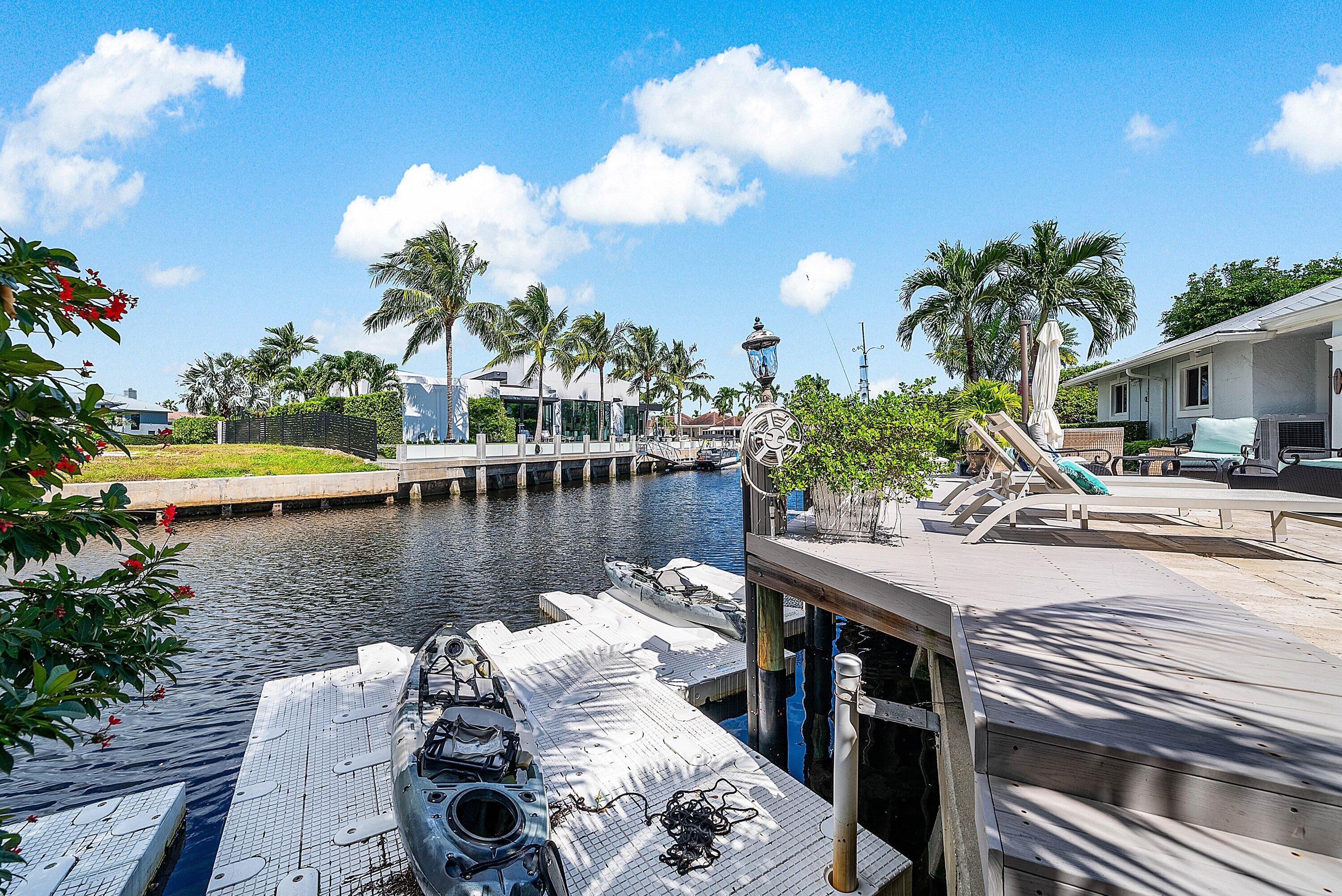 7425 Northeast Bay Cove Court Boca Raton, FL 33487 - Photo 72 of 86 Kayak Floating Dock
