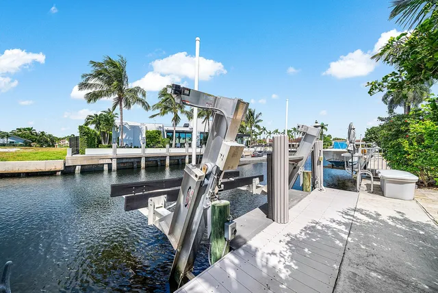 $3,758,895 | 7425 Northeast Bay Cove Court, Boca Raton, FL 33487