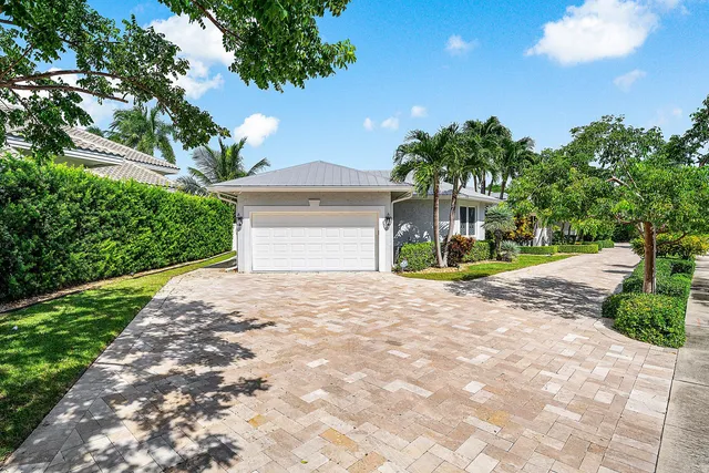$3,758,895 | 7425 Northeast Bay Cove Court, Boca Raton, FL 33487