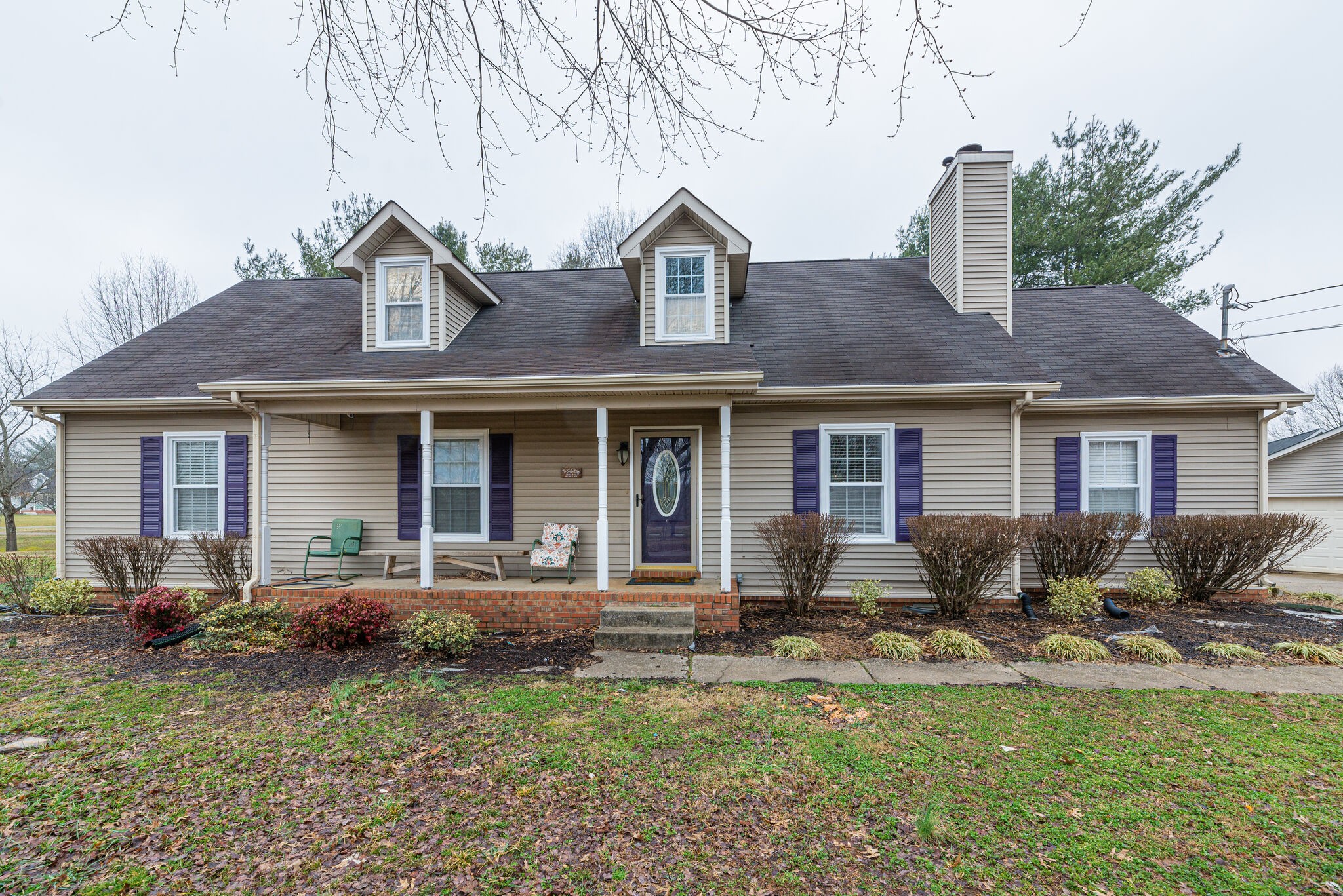 5140 East Calgary Murfreesboro, TN 37129 - Photo 5 of 30 a front view of a house with yard porch and outdoor seating