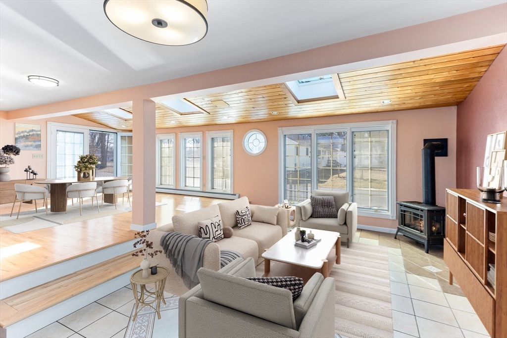 11 West Street Hadley, MA 01035 - Photo 18 of 40