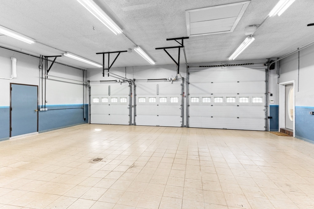 11 West Street Hadley, MA 01035 - Photo 24 of 40