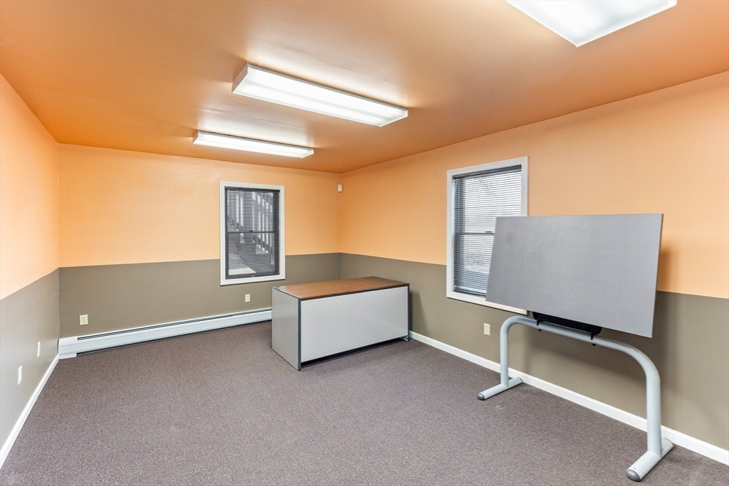 11 West Street Hadley, MA 01035 - Photo 26 of 40