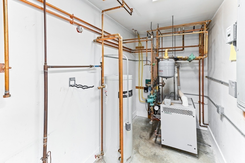 11 West Street Hadley, MA 01035 - Photo 36 of 40