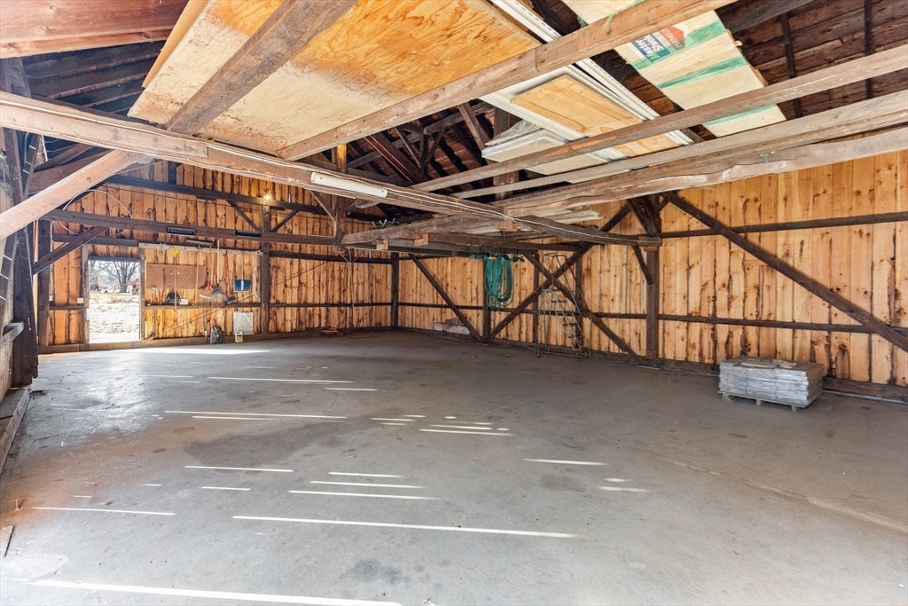 11 West Street Hadley, MA 01035 - Photo 38 of 40