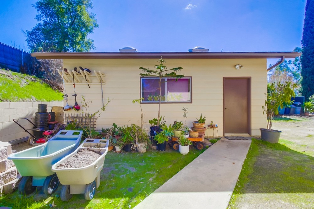 3306 Sunset Drive Fallbrook, CA 92028 - Photo 23 of 25
