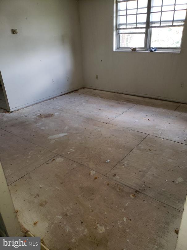 11908 Tarragon Road, Unit L Reisterstown, MD 21136 - Photo 10 of 10 Living Room