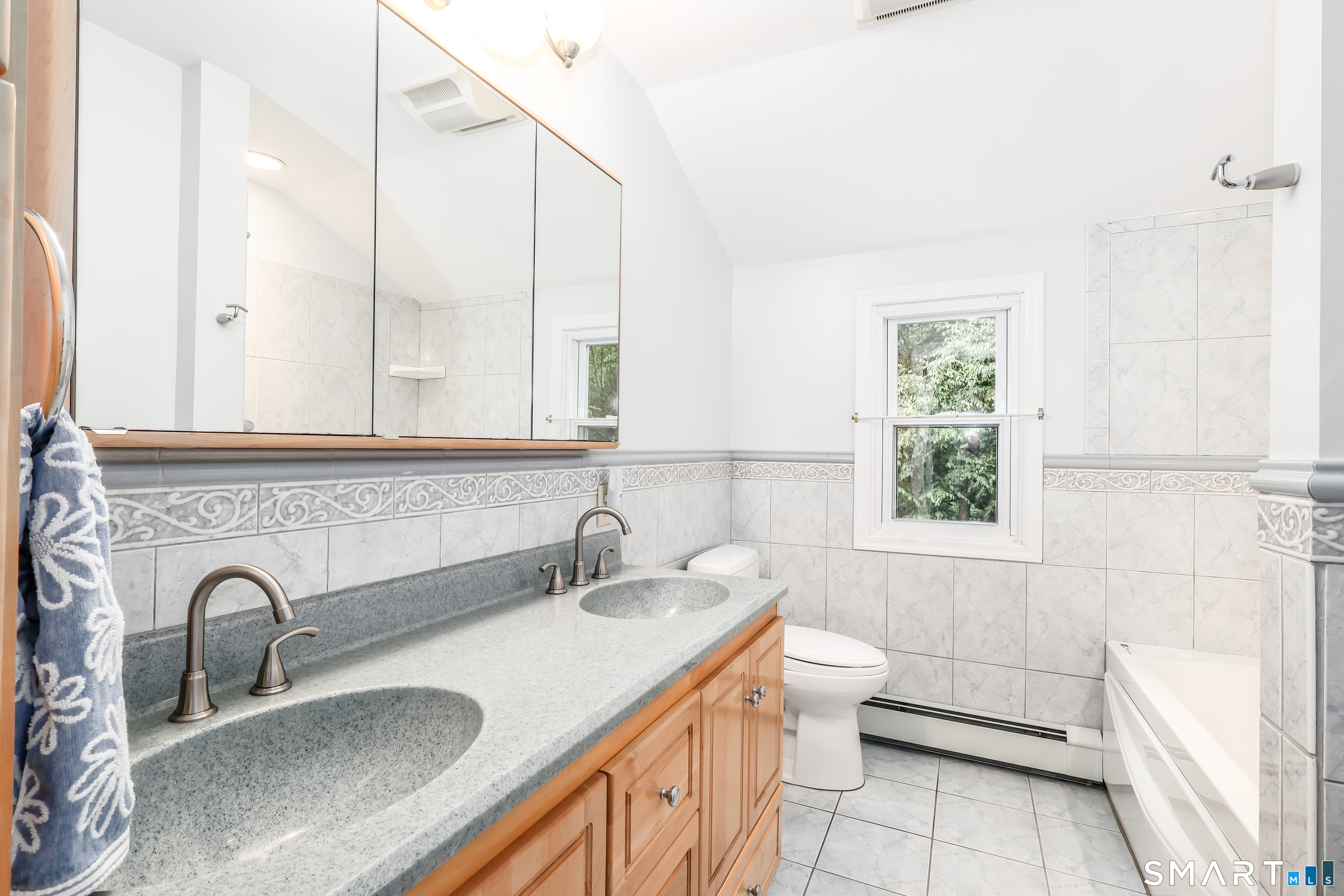 3 Deerfield Road Brookfield, CT 06804 - Photo 21 of 38