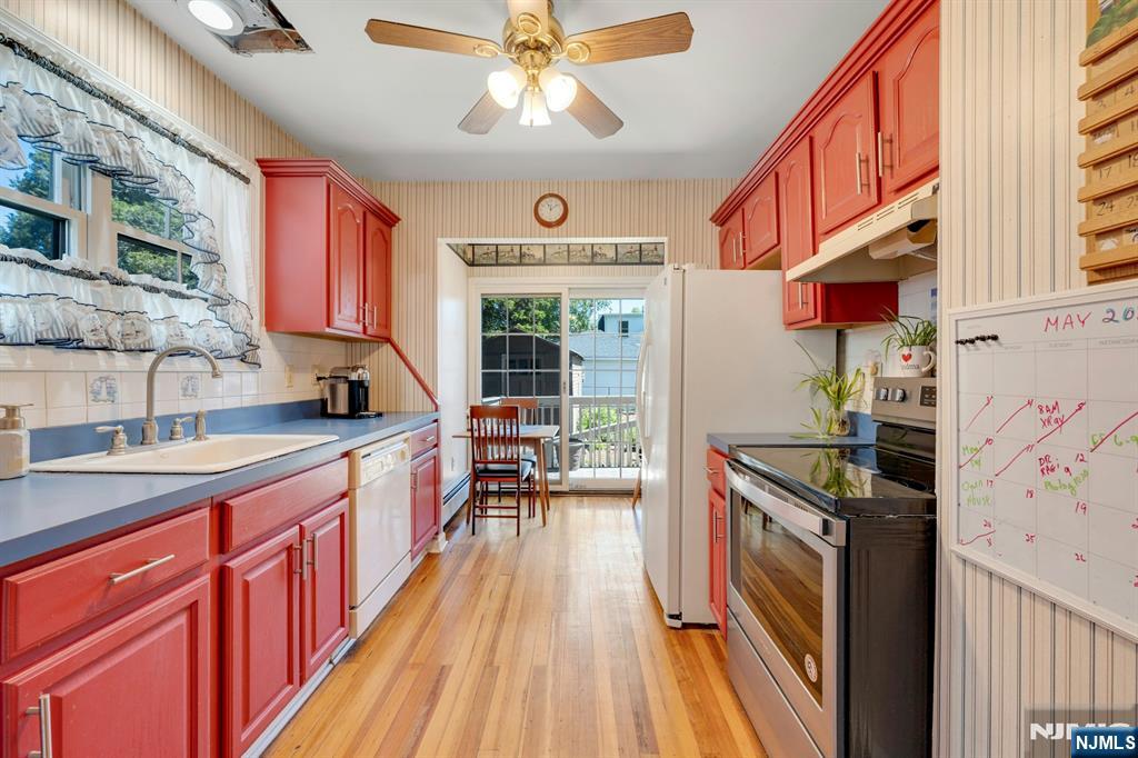 52 Terrace Avenue Rochelle Park, NJ 07662 - Photo 11 of 34