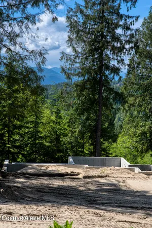 $1,450,000 | 215 White Cloud Drive, Sandpoint, ID 83864