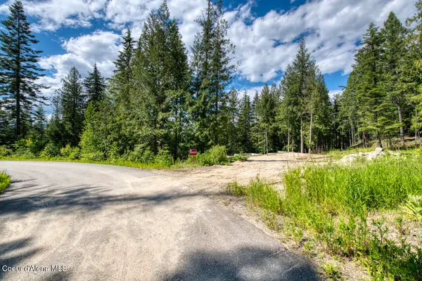 $1,450,000 | 215 White Cloud Drive, Sandpoint, ID 83864
