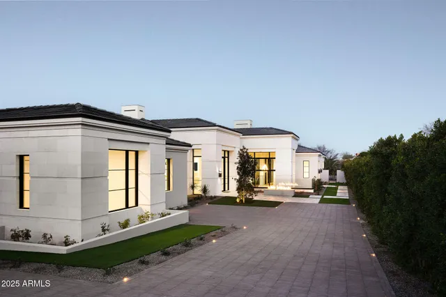 $9,400,000 | 6512 East Hummingbird Lane, Paradise Valley, AZ 85253