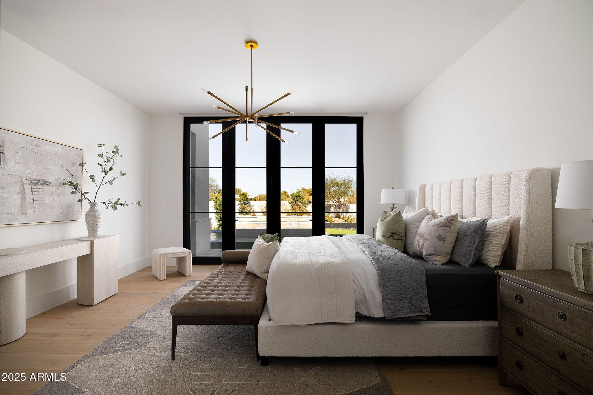 6512 East Hummingbird Lane Paradise Valley, AZ 85253 - Photo 14 of 41 Primary Bedroom