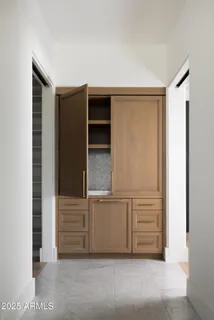 $9,400,000 | 6512 East Hummingbird Lane, Paradise Valley, AZ 85253