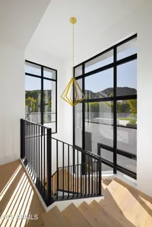 $9,400,000 | 6512 East Hummingbird Lane, Paradise Valley, AZ 85253