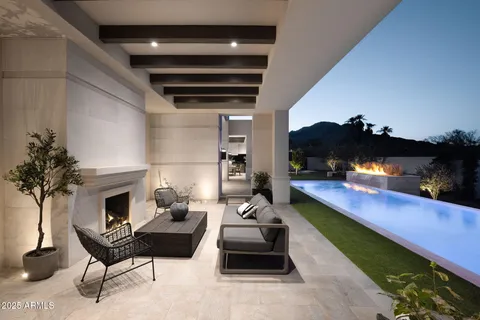 $9,400,000 | 6512 East Hummingbird Lane, Paradise Valley, AZ 85253