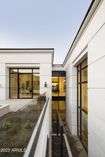 $9,400,000 | 6512 East Hummingbird Lane, Paradise Valley, AZ 85253