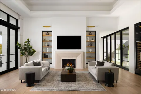 $9,400,000 | 6512 East Hummingbird Lane, Paradise Valley, AZ 85253