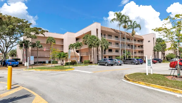 $199,500 | 2705 Northwest 104th Avenue, Unit 406, Sunrise, FL 33322