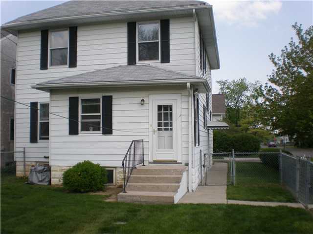 655 South Hampton Road Columbus, OH 43213 - Photo 2 of 10