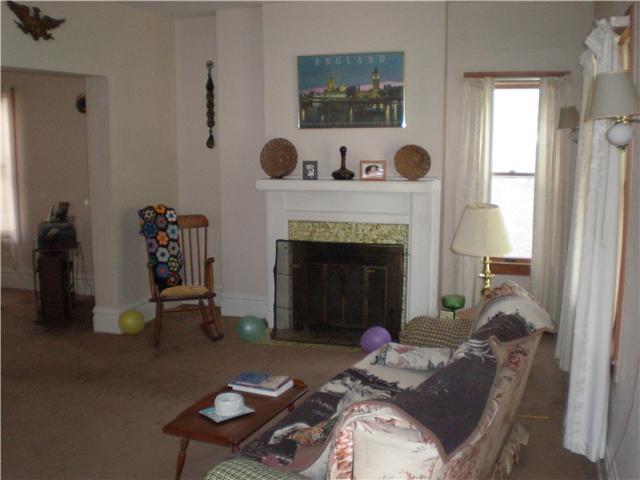 655 South Hampton Road Columbus, OH 43213 - Photo 3 of 10