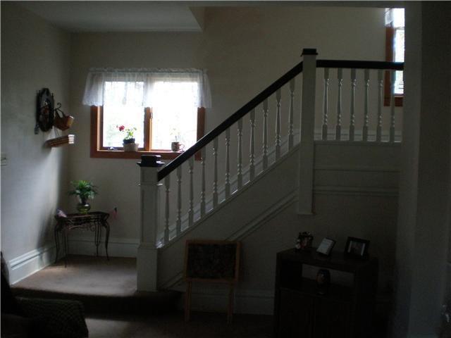 655 South Hampton Road Columbus, OH 43213 - Photo 4 of 10