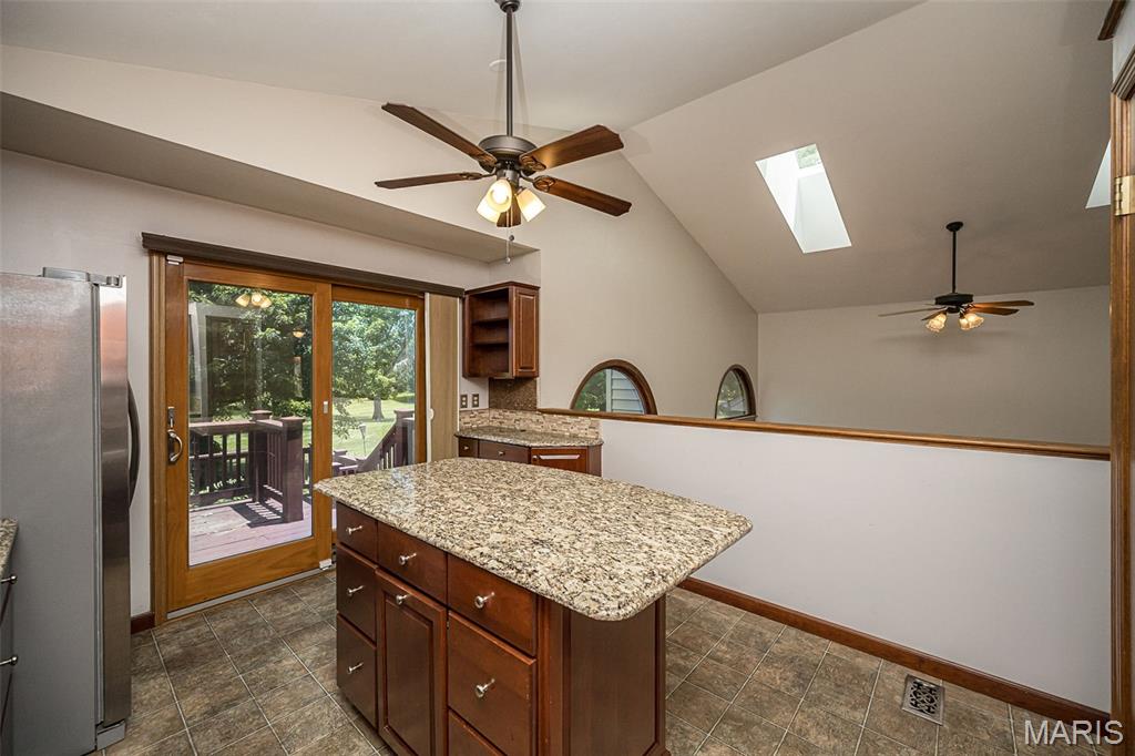 16740 North Fork Ridge Drive Florissant, MO 63034 - Photo 24 of 62