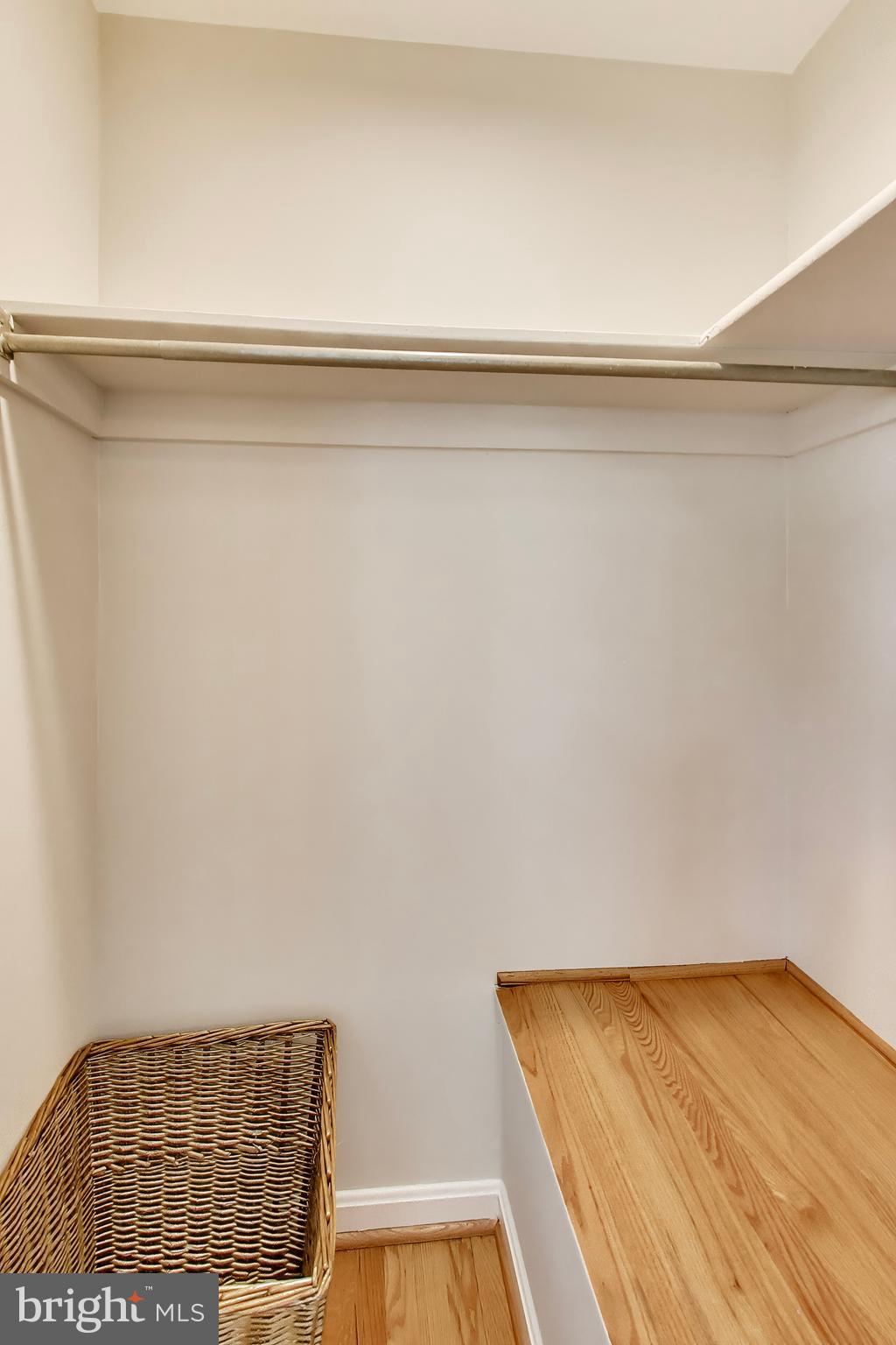 8825 Stark Road Annandale, VA 22003 - Photo 29 of 61 Gallery Image 29