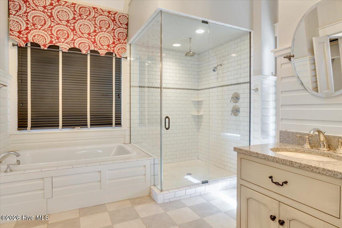 207 Breckenridge Lane Modoc, SC 29838 - Photo 14 of 44 Master Bath