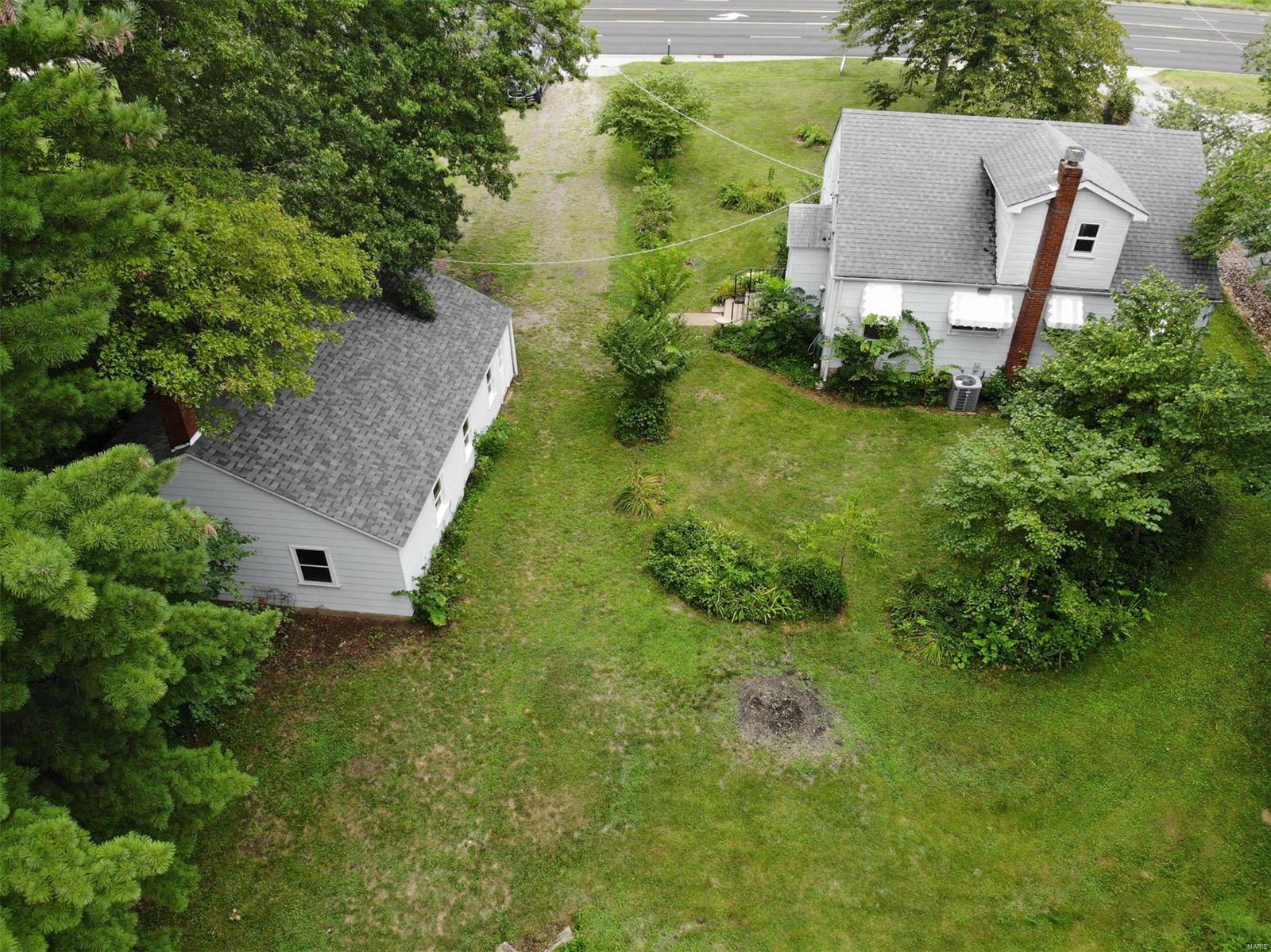 6520 Godfrey Road Godfrey, IL 62035 - Photo 3 of 17