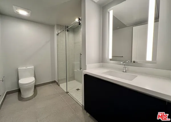 $4,968 | 5801 Camerford Avenue, Unit PH2, Los Angeles, CA 90038