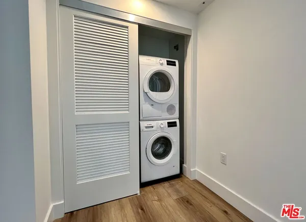 $4,968 | 5801 Camerford Avenue, Unit PH2, Los Angeles, CA 90038