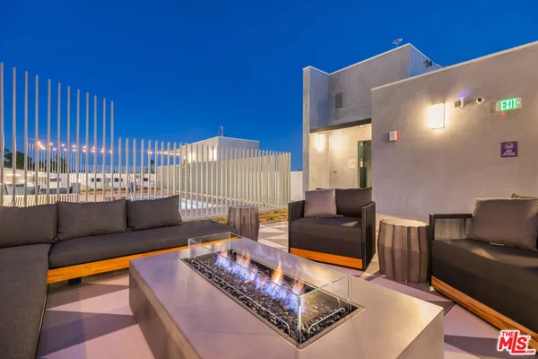 $4,968 | 5801 Camerford Avenue, Unit PH2, Los Angeles, CA 90038