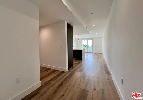 $4,968 | 5801 Camerford Avenue, Unit PH2, Los Angeles, CA 90038