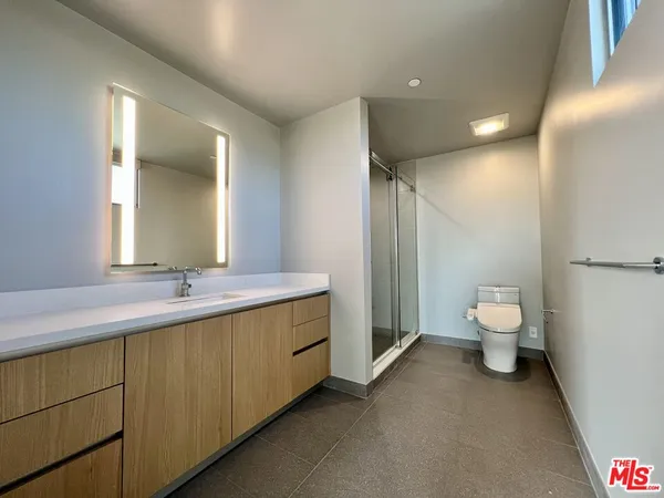 $4,968 | 5801 Camerford Avenue, Unit PH2, Los Angeles, CA 90038