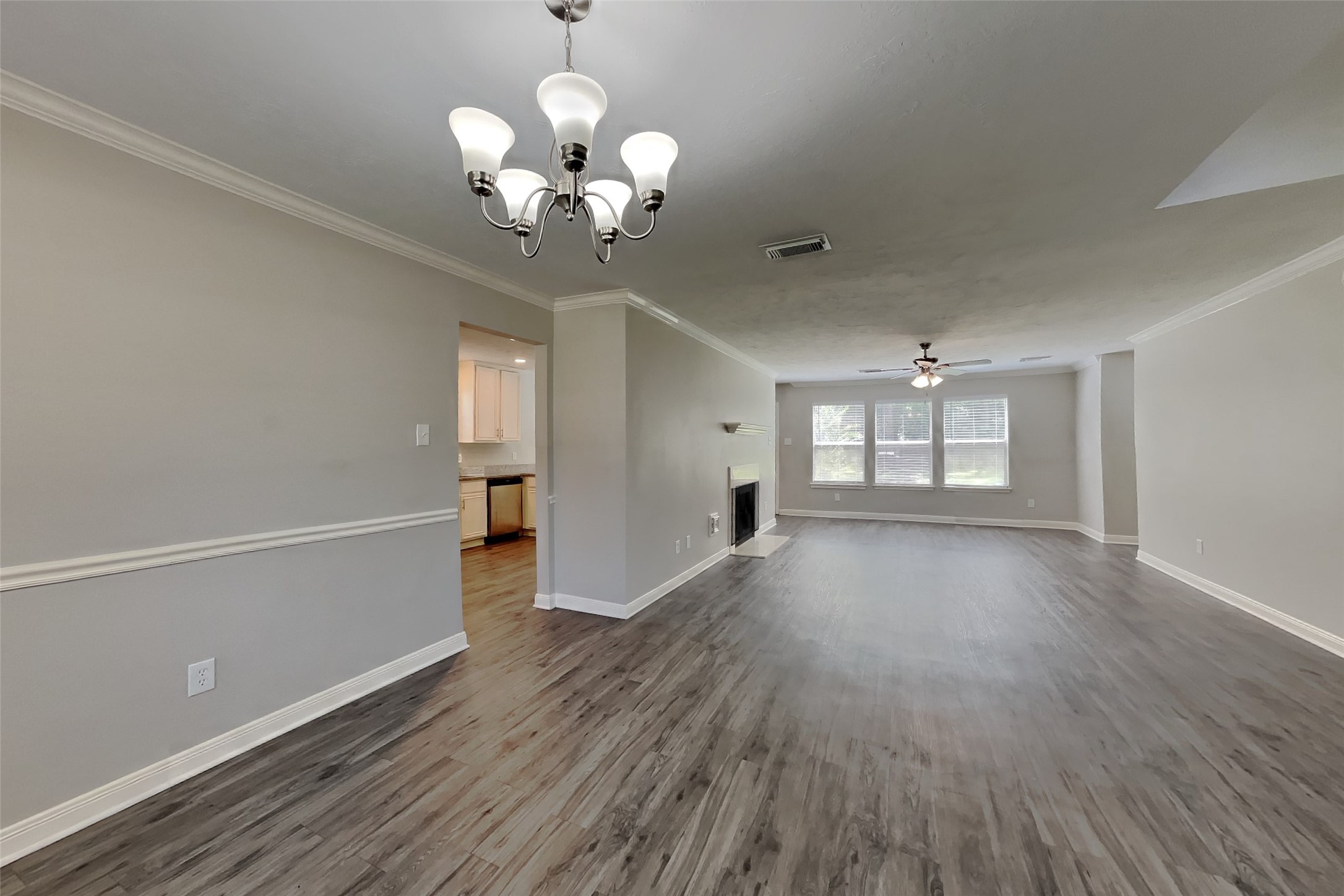 814 Gunnison Magnolia, TX 77354 - Photo 5 of 22