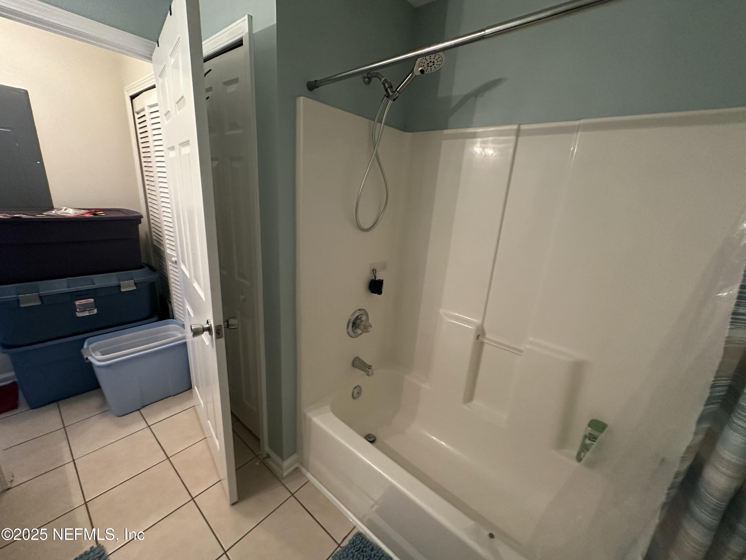 7920 Merrill Road, Unit 2211 Jacksonville, FL 32277 - Photo 7 of 22 IMG_4460