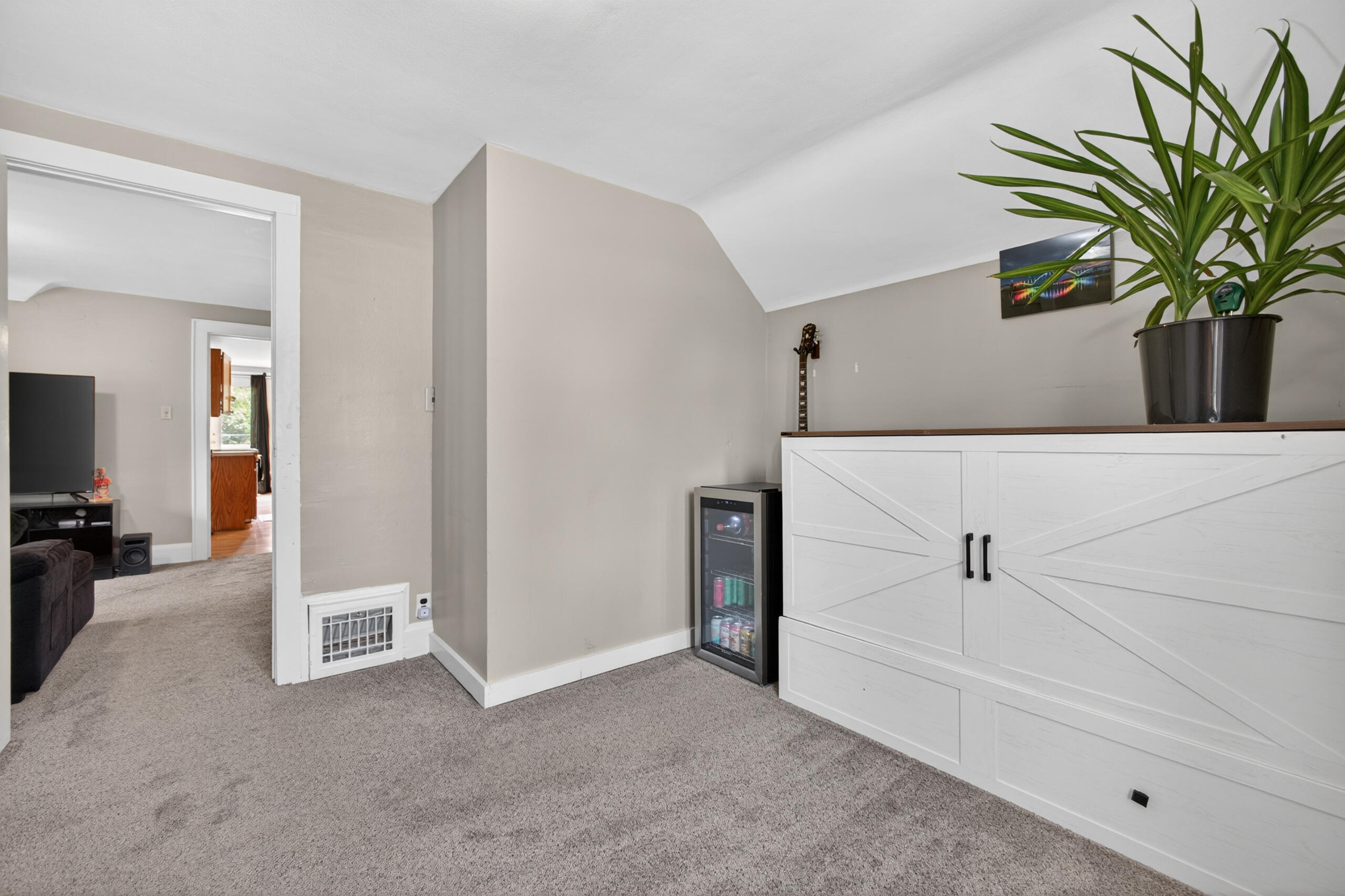 2029 West Donges Bay Road, Unit 2031 Mequon, WI 53092 - Photo 29 of 68 Upper