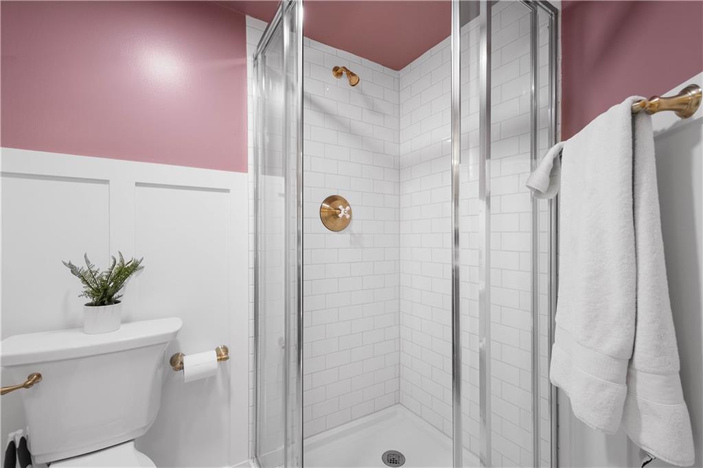 419 Oliver Road Sewickley, PA 15143 - Photo 28 of 34 a bathroom with a shower a sink a toilet and shower