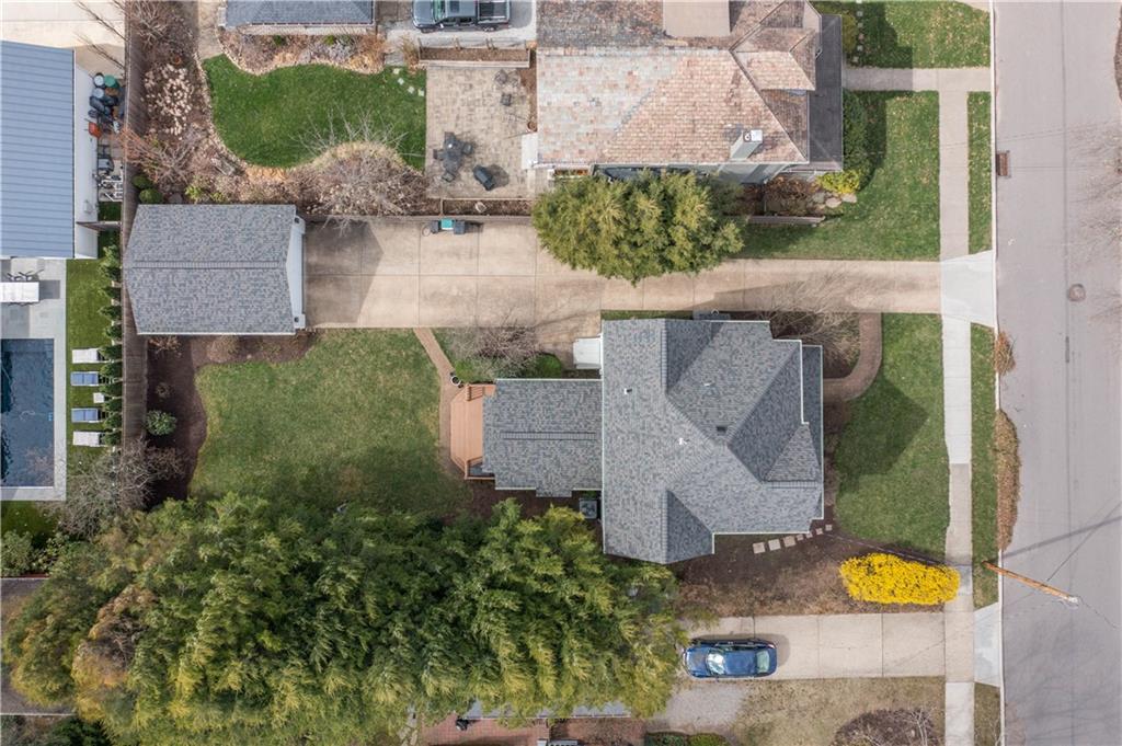 419 Oliver Road Sewickley, PA 15143 - Photo 32 of 34 an aerial view of a house with yard and swimming pool