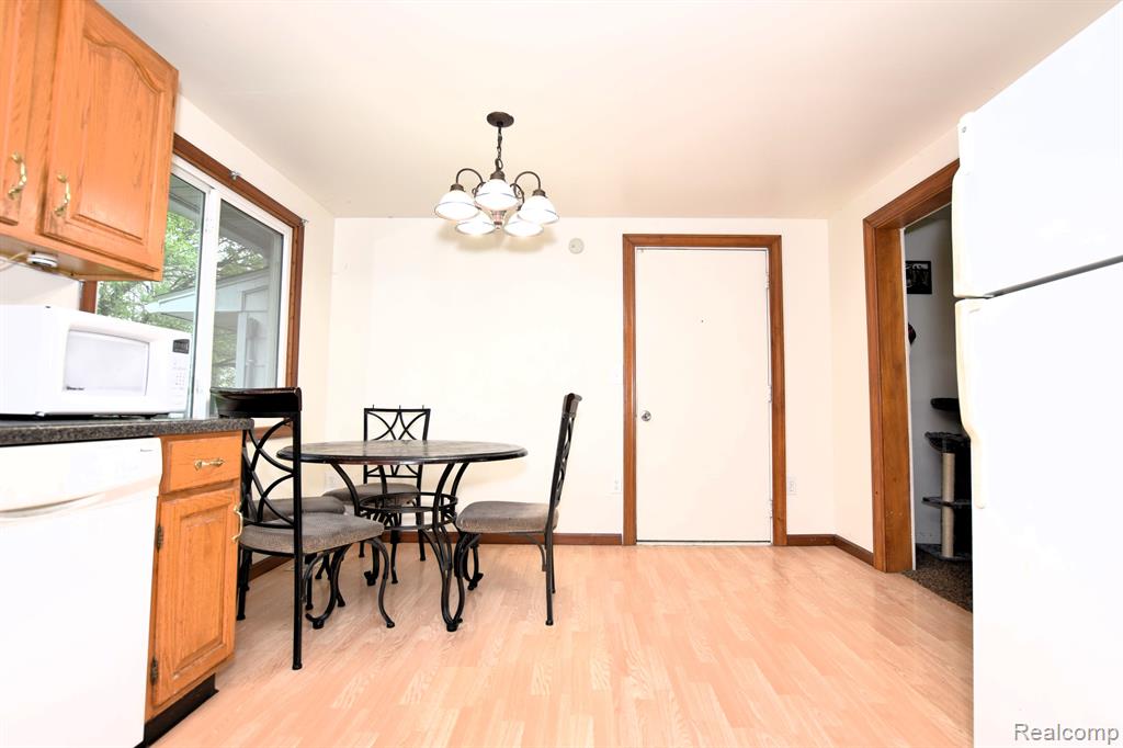 2273 South State Road Davison, MI 48423 - Photo 3 of 10