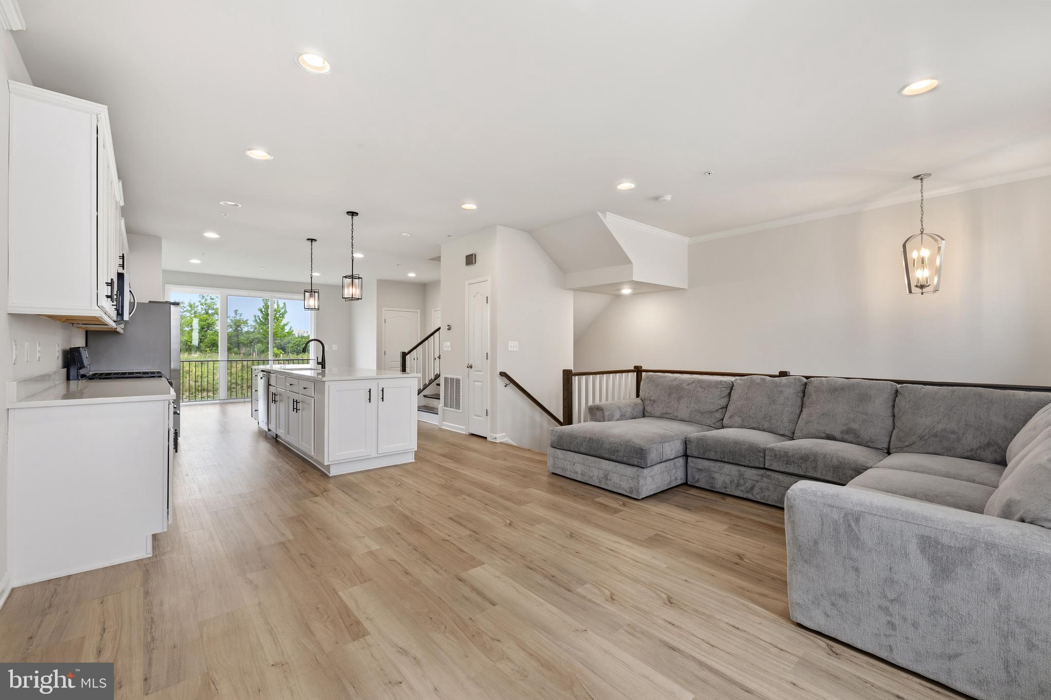 1076 Overlook Loop Laurel, MD 20707 - Photo 11 of 34