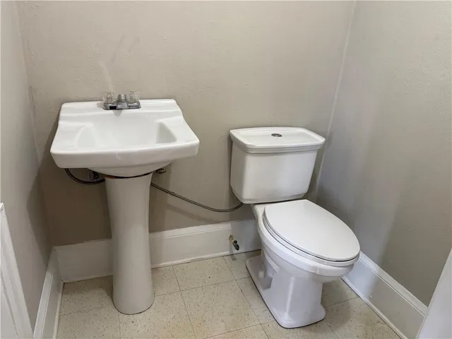 $1,395 | 300 Forrest Avenue, Gainesville, GA 30501