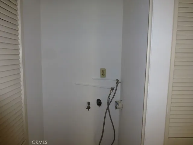 $529,900 | 17914 West Magnolia Boulevard, Unit 127, Encino, CA 91316